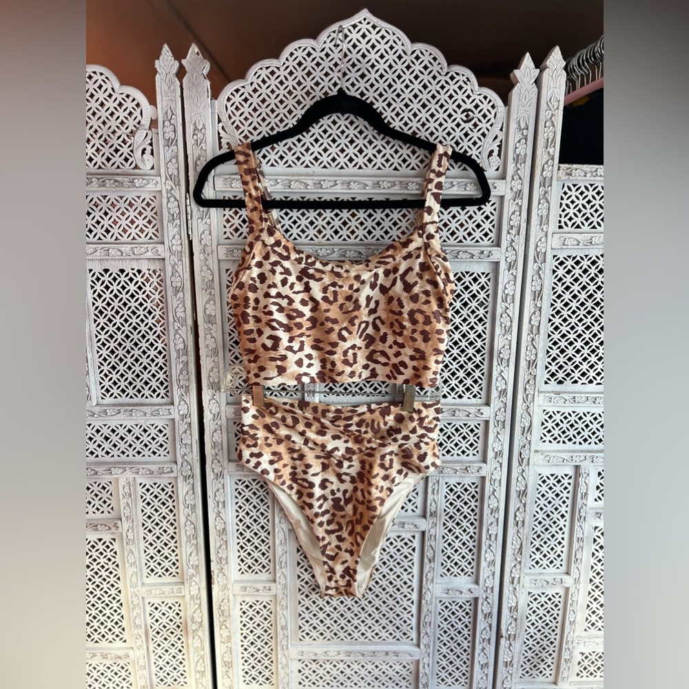 Aerie Cheetah 2 Piece Swimsuit- Size- Medium